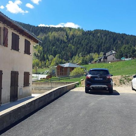 Logement Cosy Au Pied Des Pistes Saint Pierre dels Forcats Bagian luar foto